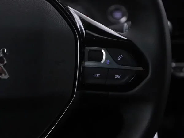 Peugeot e-2008 EV Allure 50 kWh Navi