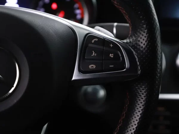 Mercedes-Benz A-Klasse 180 Aut. Business Solution AMG