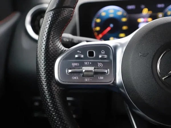 Mercedes-Benz B-Klasse 180d Business Solution AMG