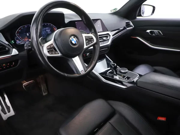 BMW 3 Serie Touring 330d Business Edition Plus Led-Laser