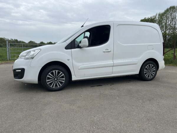 Peugeot Partner 120 1.6 BlueHDi 100 L1 XT