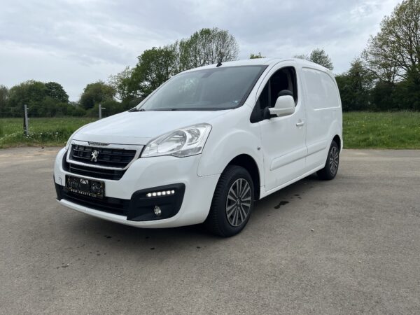 Peugeot Partner 120 1.6 BlueHDi 100 L1 XT