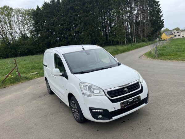 Peugeot Partner 120 1.6 BlueHDi 100 L1 XT