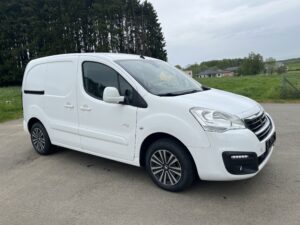 Peugeot Partner 120 1.6 BlueHDi 100 L1 XT