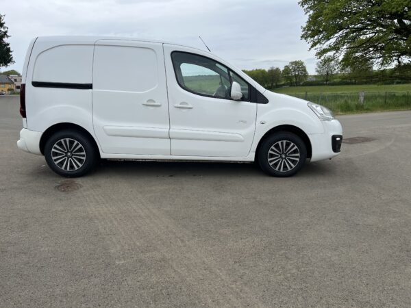 Peugeot Partner 120 1.6 BlueHDi 100 L1 XT