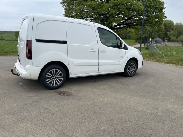 Peugeot Partner 120 1.6 BlueHDi 100 L1 XT