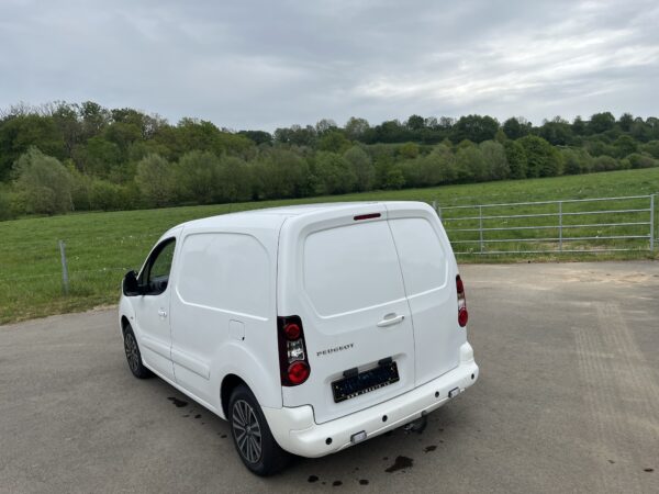 Peugeot Partner 120 1.6 BlueHDi 100 L1 XT