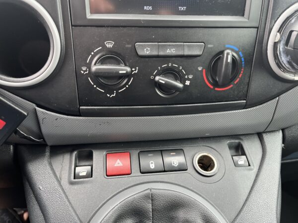 Peugeot Partner 120 1.6 BlueHDi 100 L1 XT
