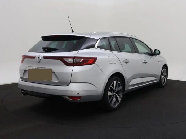 Photo 3 of 33 of VF1RFB00X55559632 Renault Mégane Estate 1.2 TCe Aut. Bose