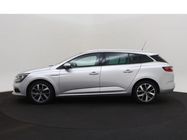 Photo 30 of 33 of VF1RFB00X55559632 Renault Mégane Estate 1.2 TCe Aut. Bose