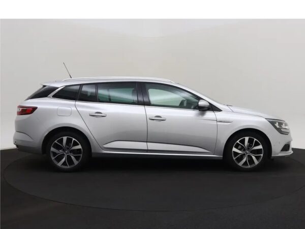 Photo 31 of 33 of VF1RFB00X55559632 Renault Mégane Estate 1.2 TCe Aut. Bose