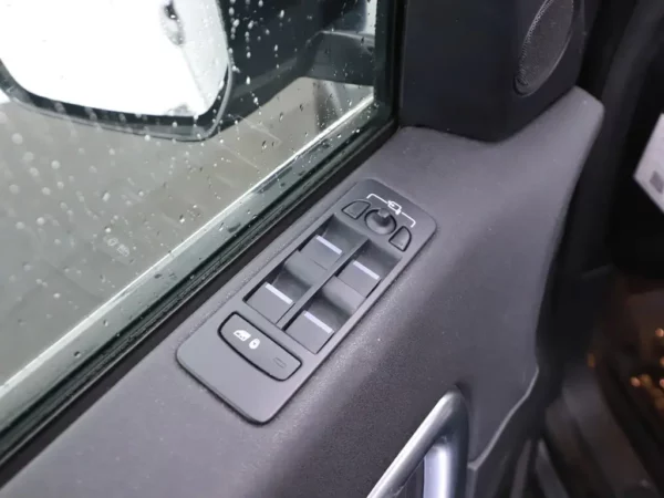 Land Rover Discovery Sport 2.0 TD4 AUT. HSE LED