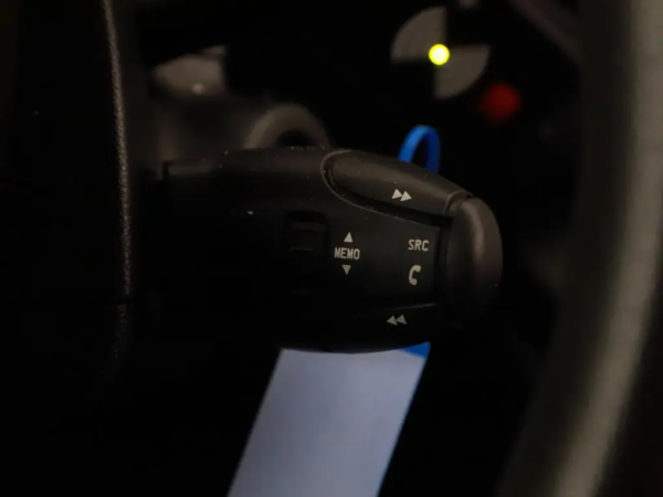 Peugeot Partner 120 1.6 BlueHDi 100 L1 XT