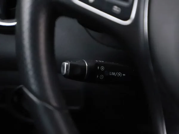 Mercedes-Benz CLA-Klasse Shooting Brake 180 Aut. Urban Ambition