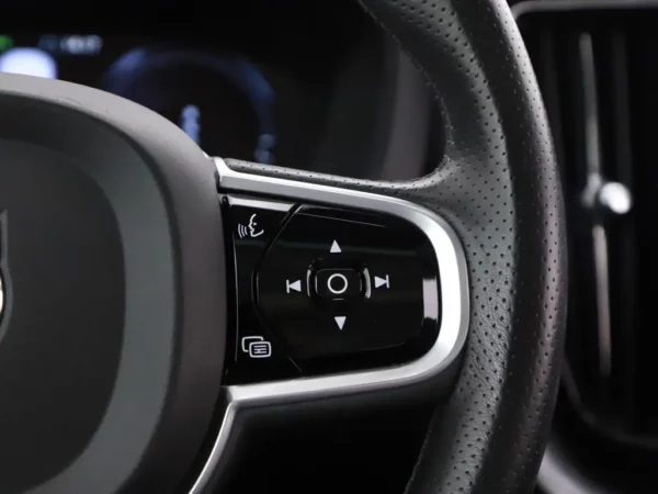 Volvo XC60 2.0 T8 Twin Engine AWD Momentum