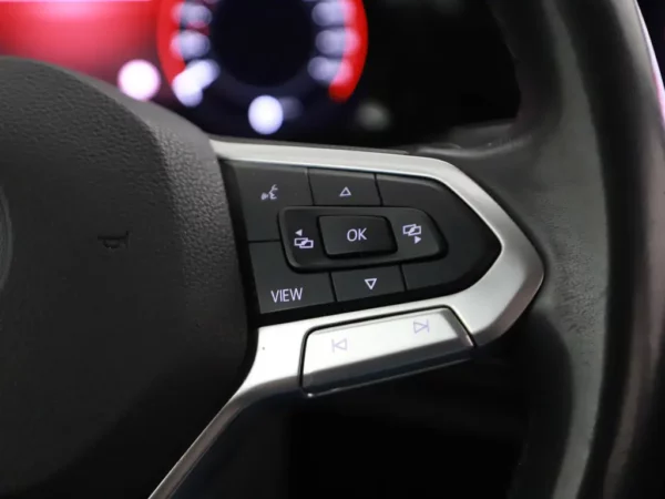 Volkswagen Golf 1.5 eTSI Style Clima