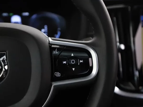 Volvo S60 2.0 Recharge T8 AWD R-Design