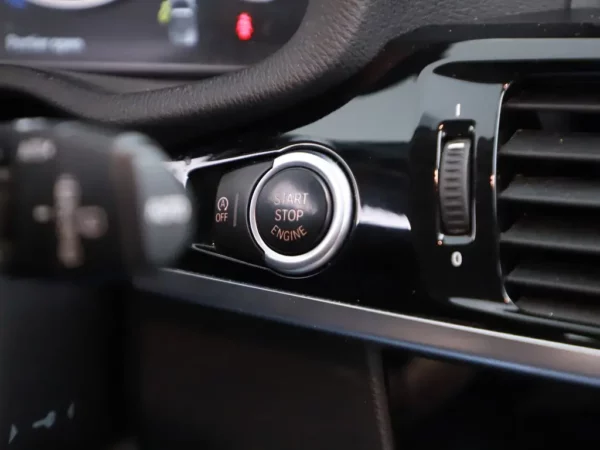 BMW X3 sDrive20i AUT. High Executive Xenon