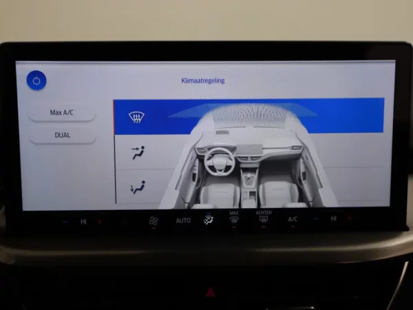 Photo 12 of 27 of WF0NXXGCHNPC45112 Ford Focus 1.0 EcoBoost Hybrid Titanium (5-drs