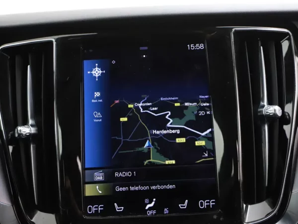 Volvo V60 2.0 B3 Momentum Advantage
