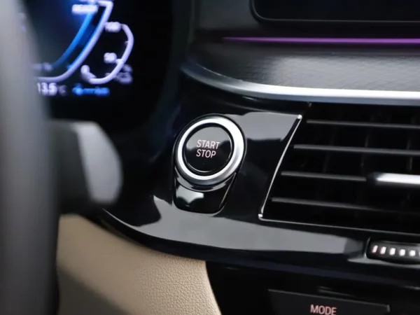 Photo 12 of 31 of WBA31BK000CK42091 BMW 5 Serie 520e Business Edition Plus