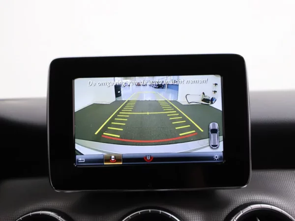 Mercedes-Benz CLA-Klasse Shooting Brake 180 Aut. Urban Ambition