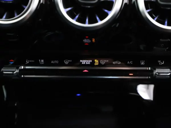 Mercedes-Benz A-Klasse 250e Premium AMG