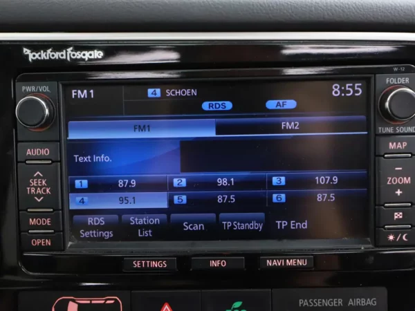 Photo 14 of 28 of JMBXDGG2WEZ002485 Mitsubishi Outlander 2.0 PHEV Instyle+