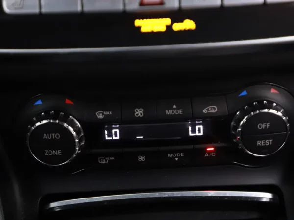 Mercedes-Benz CLA-Klasse Shooting Brake 180 Aut. Urban Ambition