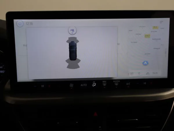 Photo 15 of 27 of WF0NXXGCHNPC45112 Ford Focus 1.0 EcoBoost Hybrid Titanium (5-drs