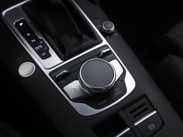 Audi A3 Sportback 1.5 TFSI S-Tronic Design Pro-Line S-Line