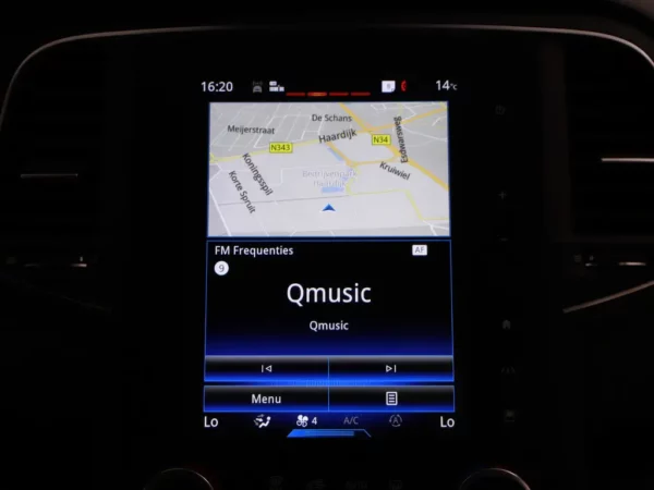 Photo 15 of 30 of VF1RFB00057047611 Renault Mégane Estate 1.2 TCe Bose