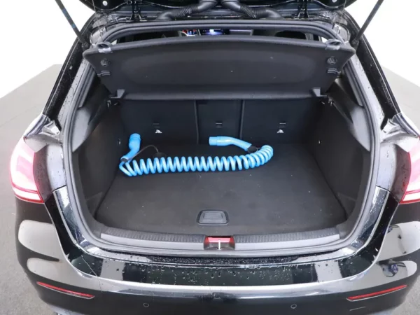 Mercedes-Benz A-Klasse 250e Premium AMG