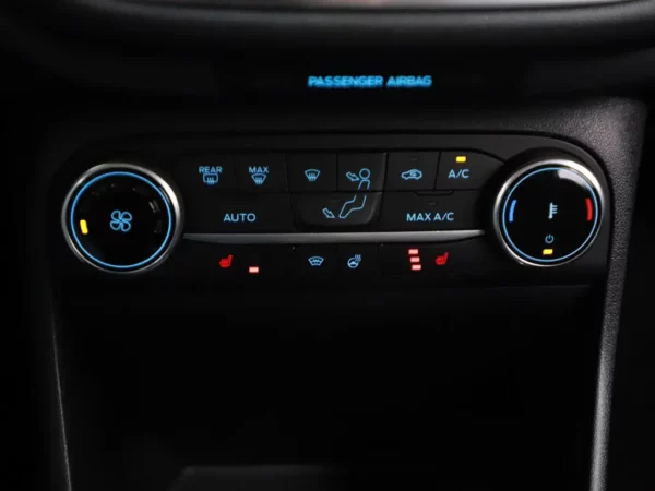 Ford Fiesta 1.0 EcoBoost Hybrid Titanium