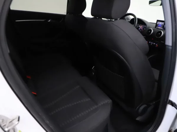 Audi A3 Sportback 1.5 TFSI S-Tronic Design Pro-Line S-Line