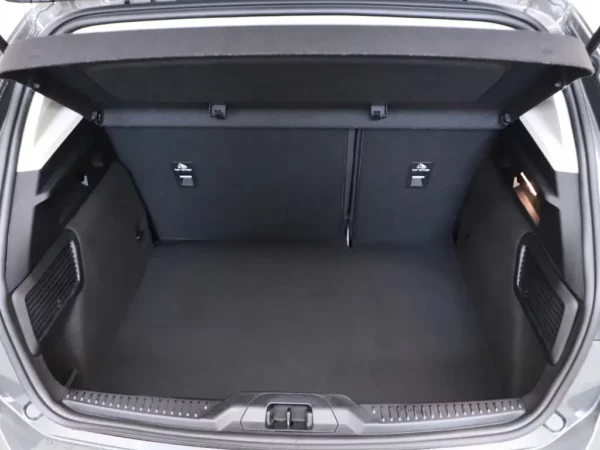 Photo 18 of 27 of WF0NXXGCHNPC45112 Ford Focus 1.0 EcoBoost Hybrid Titanium (5-drs