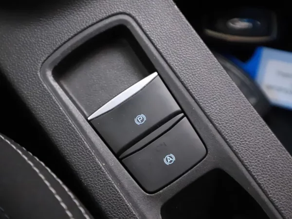 Ford FOCUS Wagon 1.0 EcoBoost Titanium Business