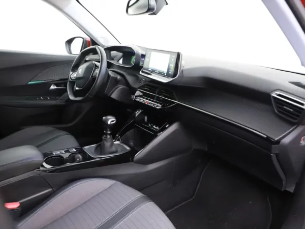 Peugeot 2008 1.2 PureTech Blue Lease Allure