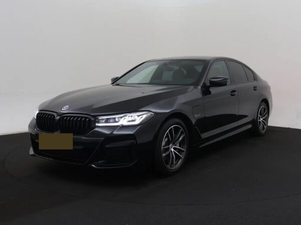 Photo 2 of 31 of WBA31BK000CK42091 BMW 5 Serie 520e Business Edition Plus
