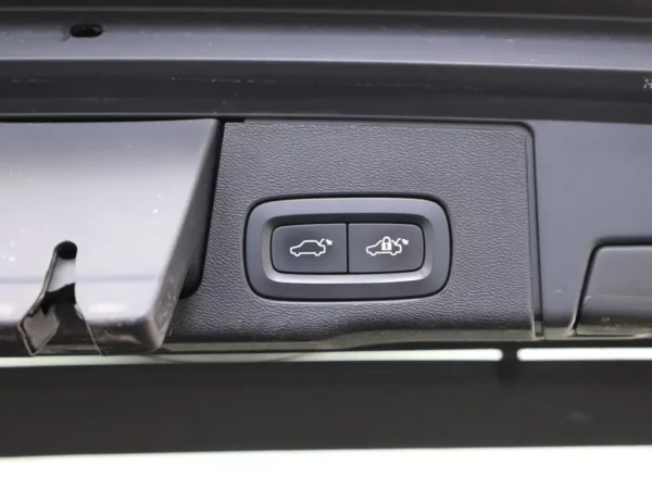 Volvo XC60 2.0 T8 Twin Engine AWD Momentum