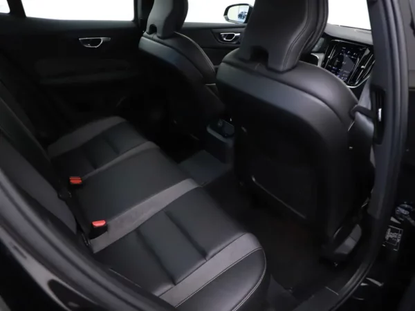 Volvo S60 2.0 Recharge T8 AWD R-Design