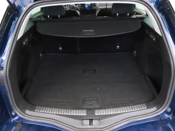 Photo 20 of 30 of VF1RFB00057047611 Renault Mégane Estate 1.2 TCe Bose