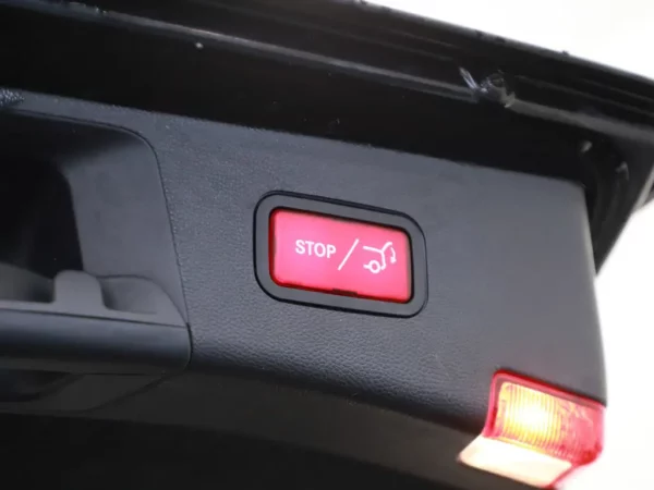 Mercedes-Benz E-Klasse Estate 200 CGI Aut. Business Class Avantgarde Xenon