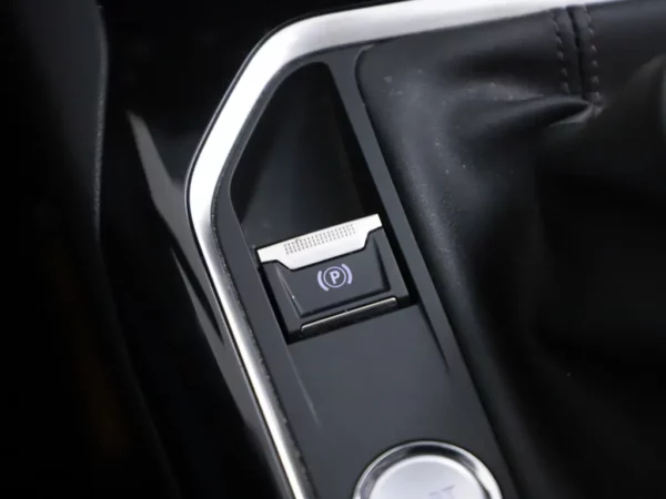 Peugeot 5008 1.2 PureTech Blue Lease Premium 7 Pers Clima