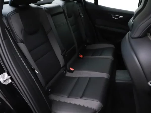 Volvo S60 2.0 Recharge T8 AWD R-Design