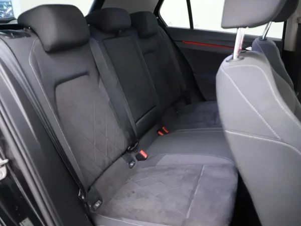 Volkswagen Golf 1.5 eTSI Style Clima