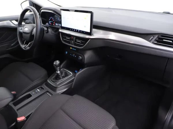 Photo 22 of 27 of WF0NXXGCHNPC45112 Ford Focus 1.0 EcoBoost Hybrid Titanium (5-drs