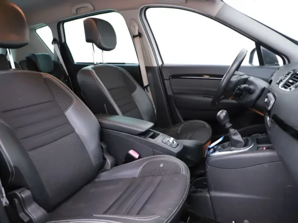 Renault Scénic 1.2 TCe Bose Navi