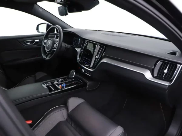 Volvo S60 2.0 Recharge T8 AWD R-Design