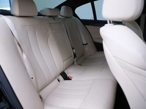 Photo 23 of 31 of WBA31BK000CK42091 BMW 5 Serie 520e Business Edition Plus